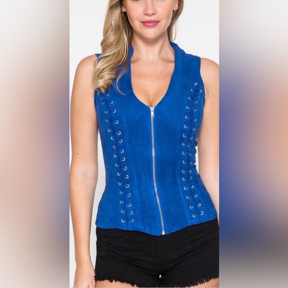 FRONT LACE UP BACK CUT OUT DETAIL TOP